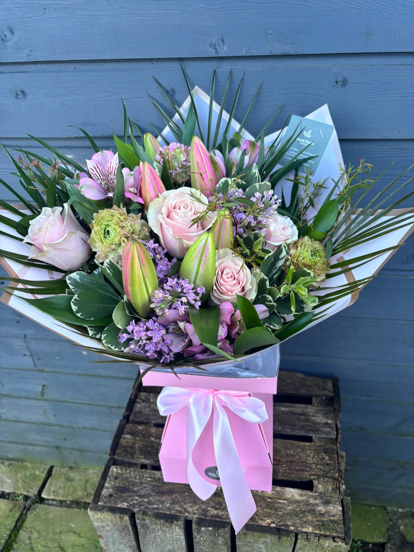 Light Pink & Green Bouquet