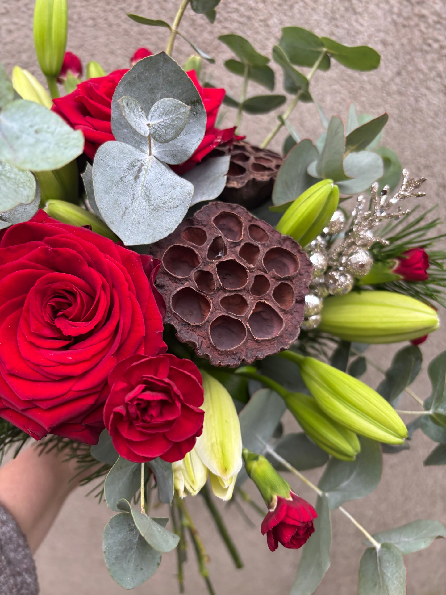 PRE-ORDER NOW - Christmas Flower Bouquet