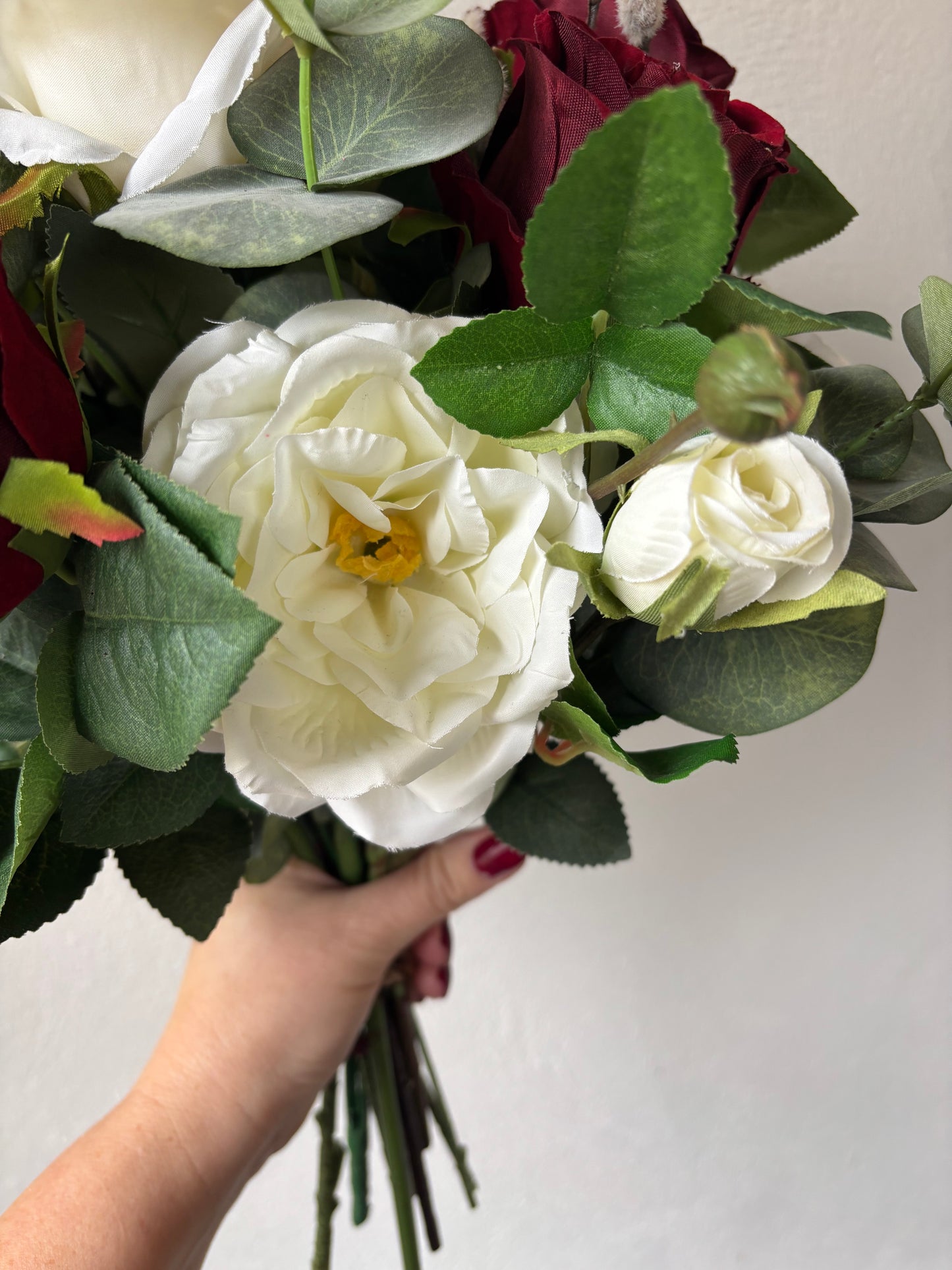 Christmas Roses Bouquet