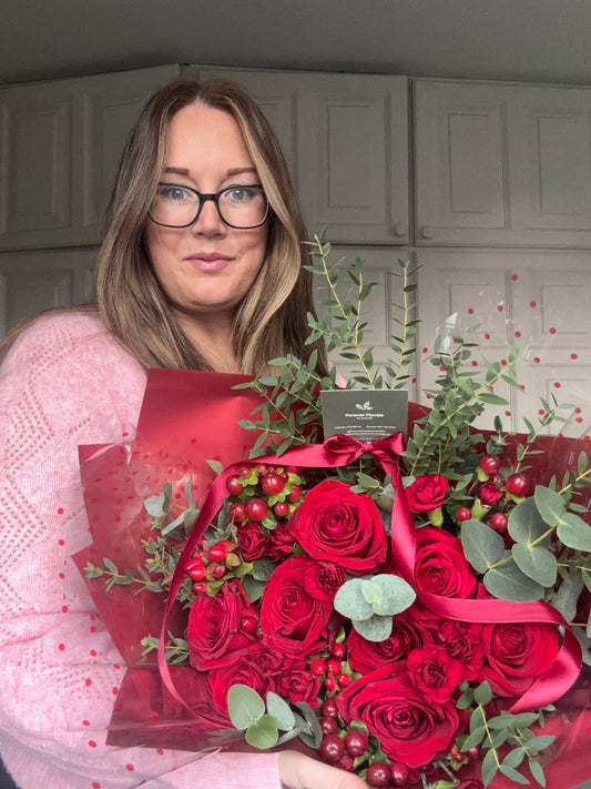 Red Roses Deluxe Bouquet