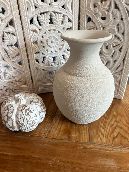 Ceramic vase