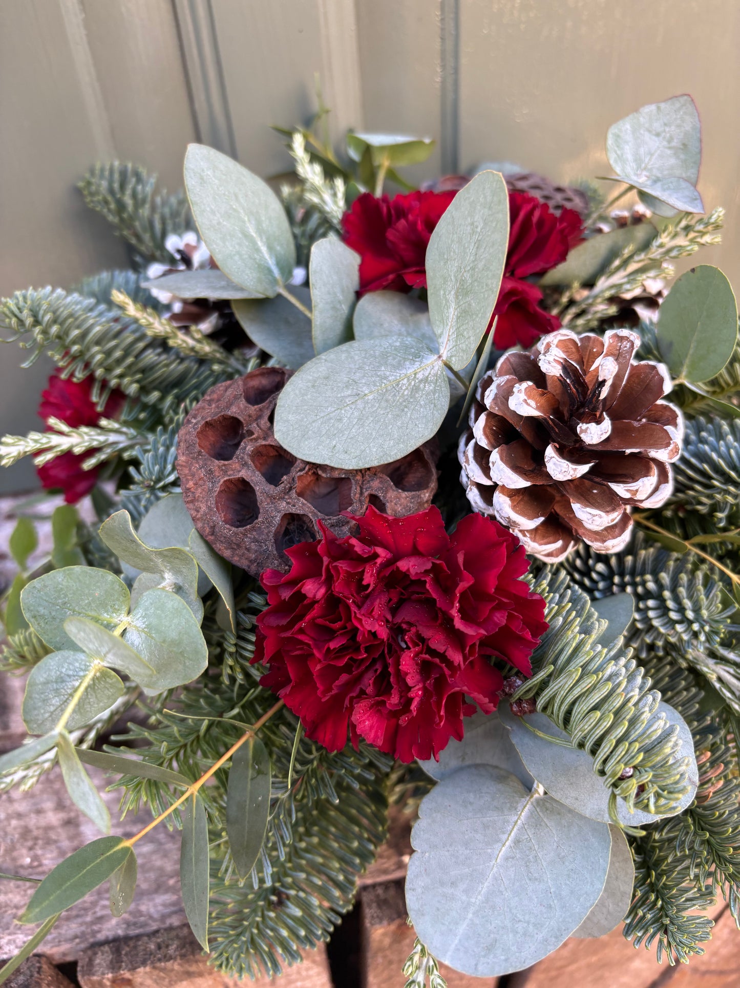 PRE-ORDER NOW - Christmas Grave Sympathy Posy